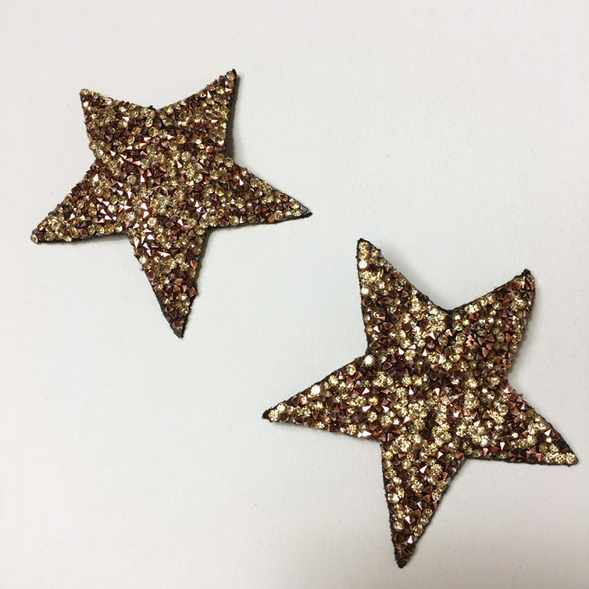 Grande broche – strass doré – Image 3