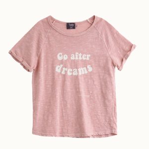 T-shirt “Go After Dreams” Rose