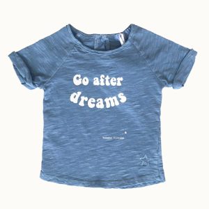 T-shirt “Go After Dreams” bleu