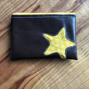 Porte monnaie zippé en simili cuir