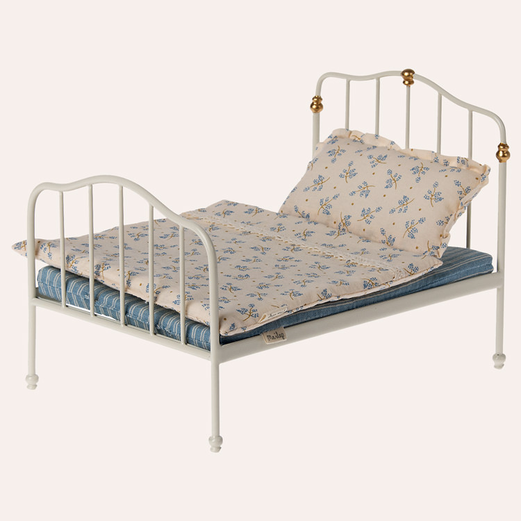 Lit vintage pour les souris