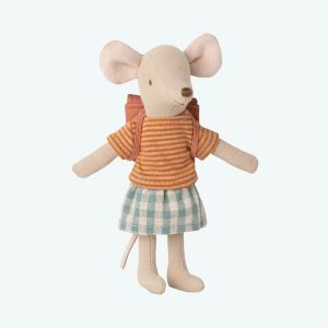 Souris grande soeur avec sac à dos rose