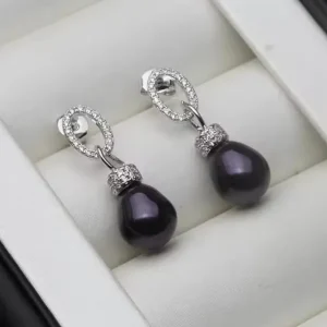 Orion perlé noir avec reflets irisé